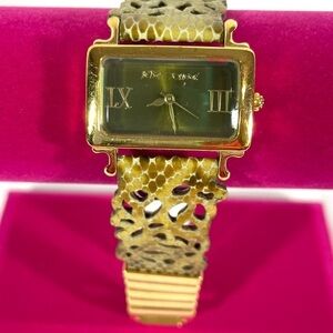 Betsey Johnson watch